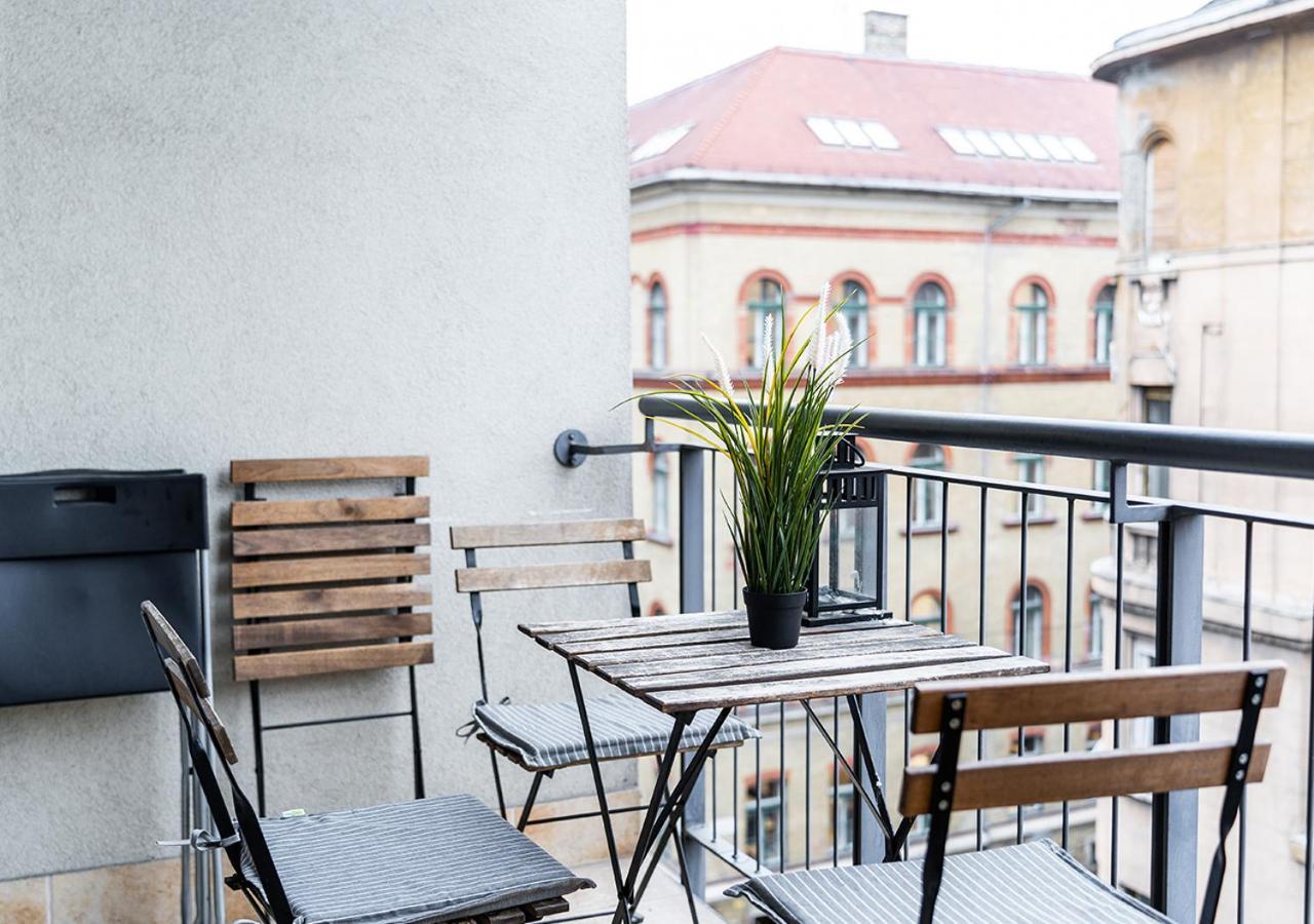 Ferienwohnung Free Parking - Downtown Location, Balcony & Nespresso Budapest Exterior foto